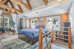 #6524 Barton - Image 4