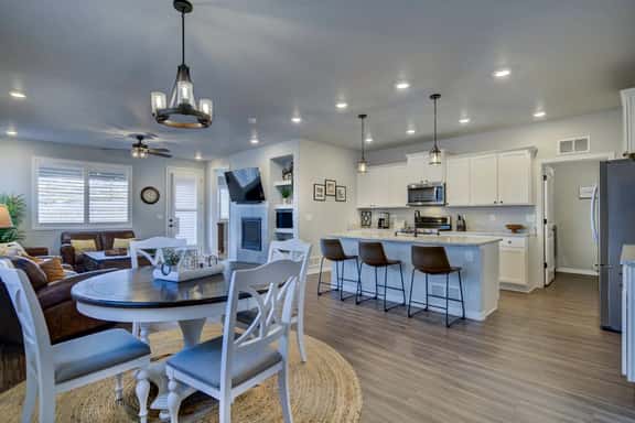 5726 Heathland - Image 1