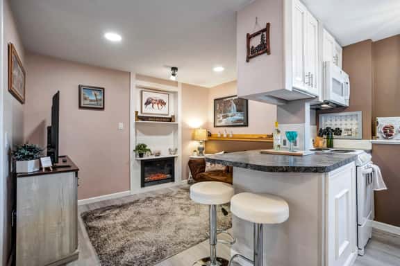 6718 Omaha UNIT B - Image 1