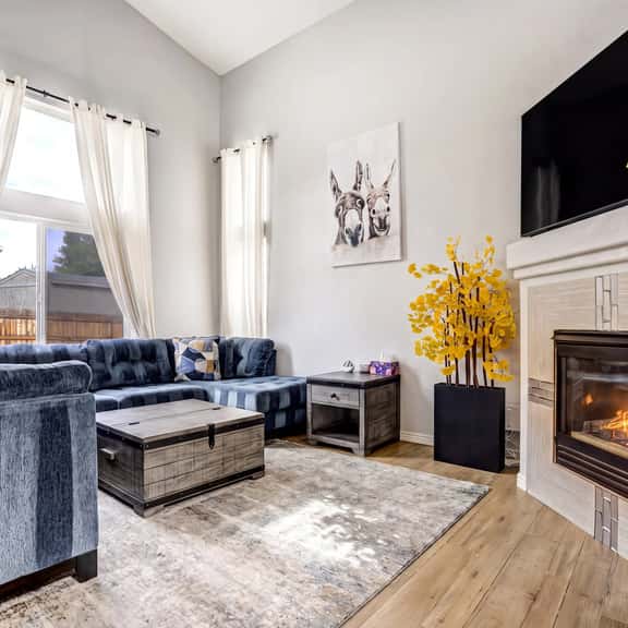 2636 Weyburn Way - Image 1