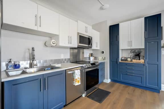 630 E Willamette - Image 3