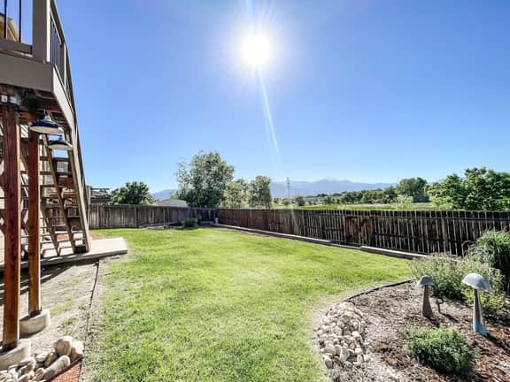 1040 Pond Side - Image 3