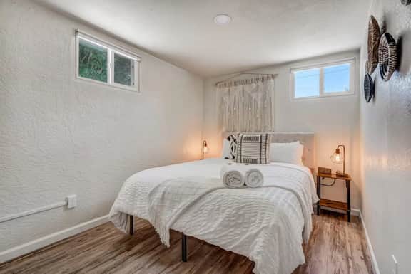 217 W Taylor Unit 2 - Image 4