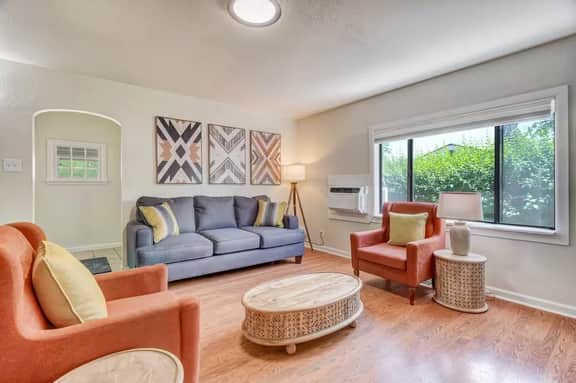 217 W Taylor Unit 1 - Image 4