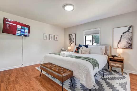 217 W Taylor Unit 1 - Image 3
