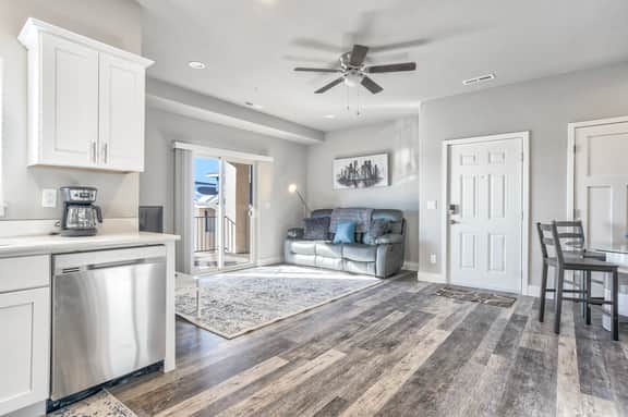5370 N Union Unit_202 - Image 2